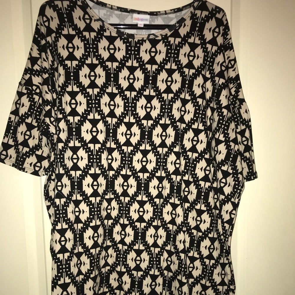 NWOT LuLaRoe Irma